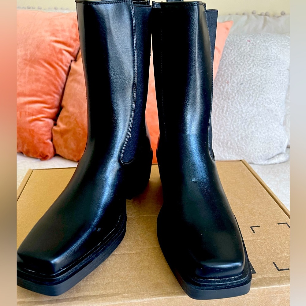 Vivanly Black Boots- Size 39